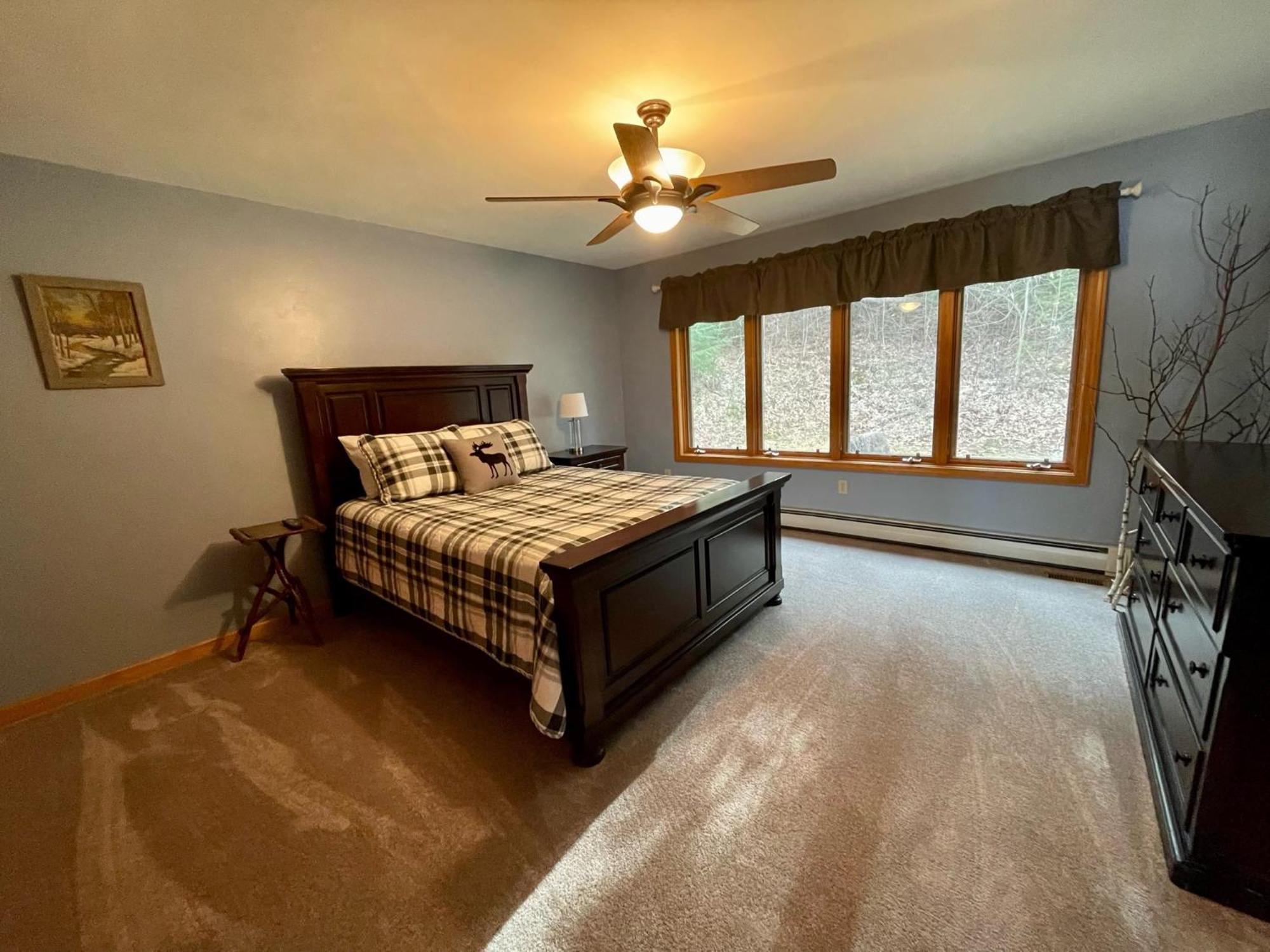 Hill View Motel And Cottages Lake George Room photo
