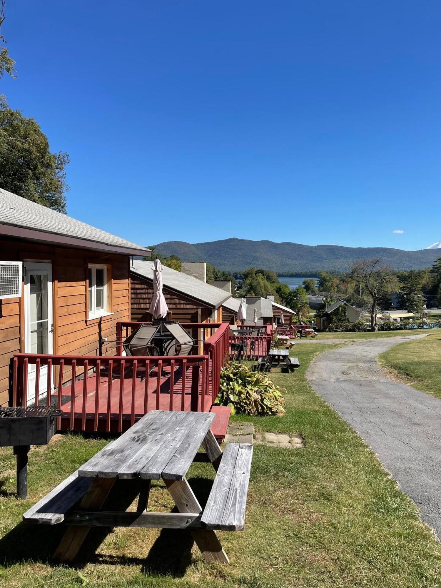 Hill View Motel And Cottages Lake George Exterior photo