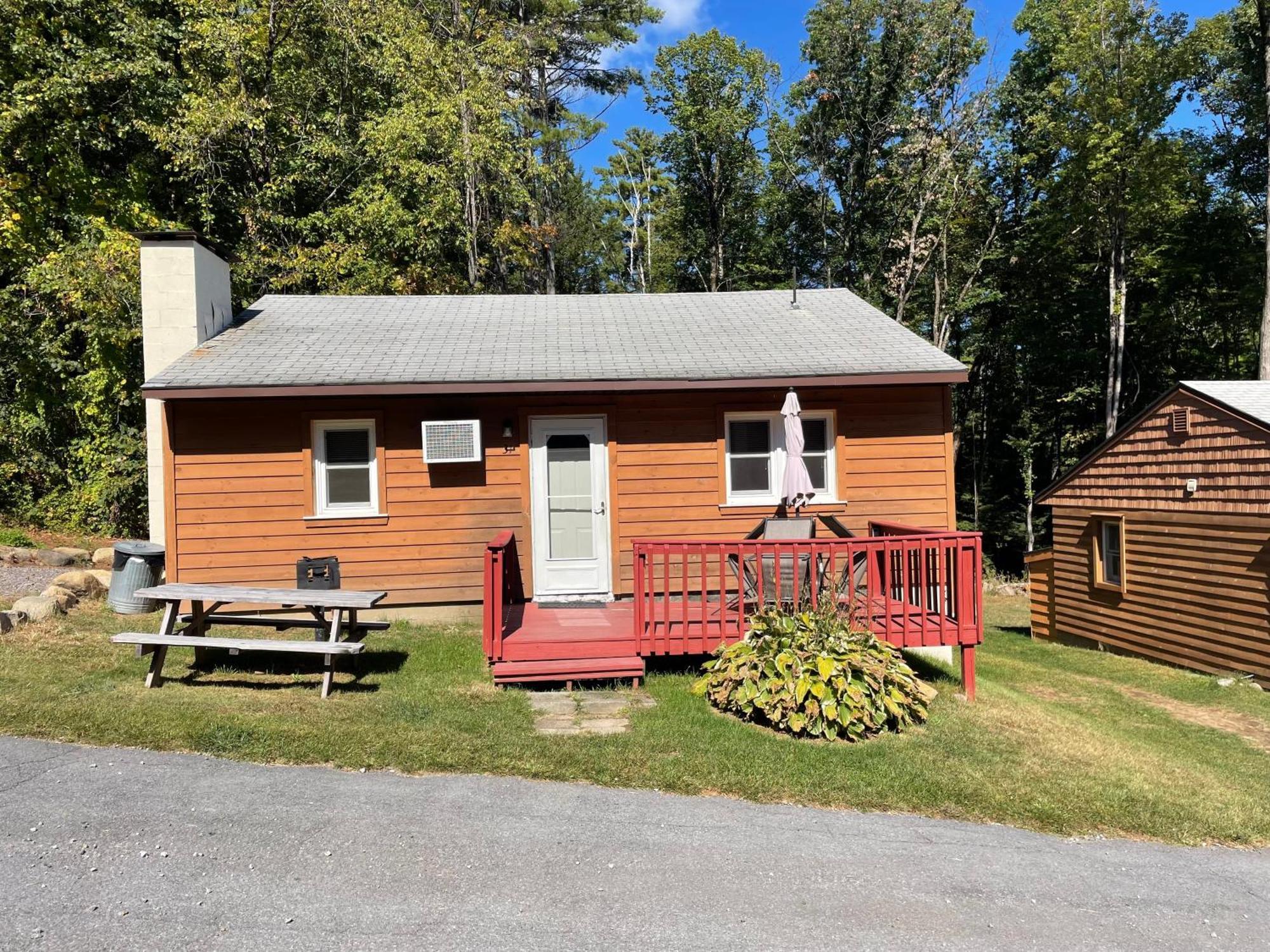 Hill View Motel And Cottages Lake George Exterior photo